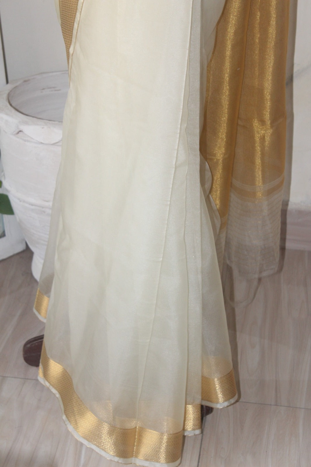 Minty white ogranza with Gold borders & pallu