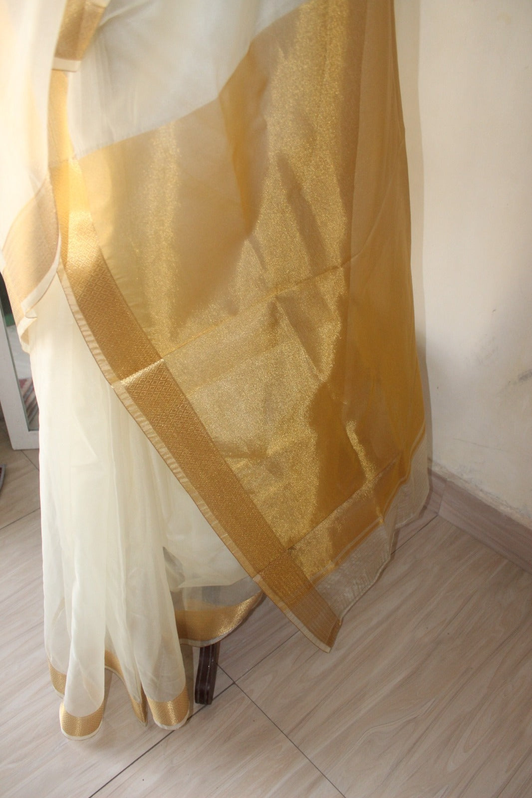 Minty white ogranza with Gold borders & pallu